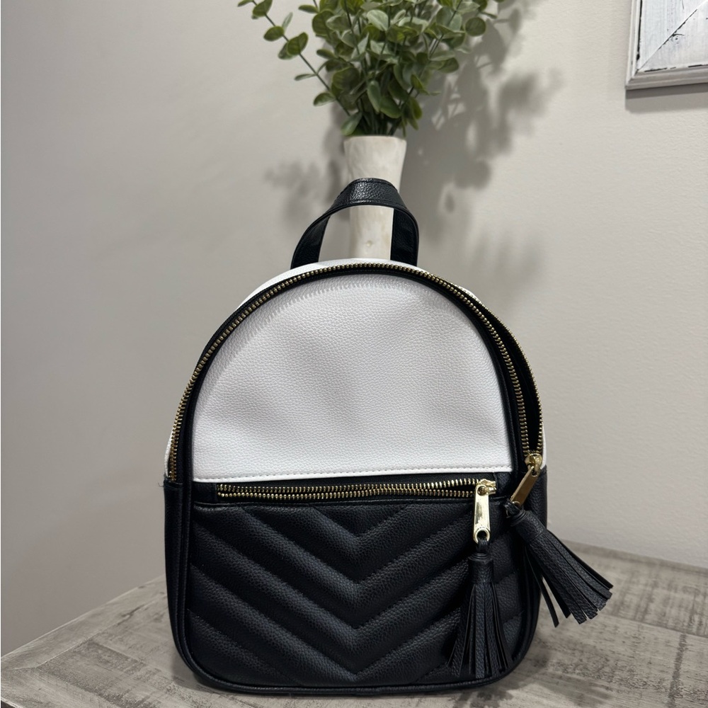 Black and White Women's Backpack